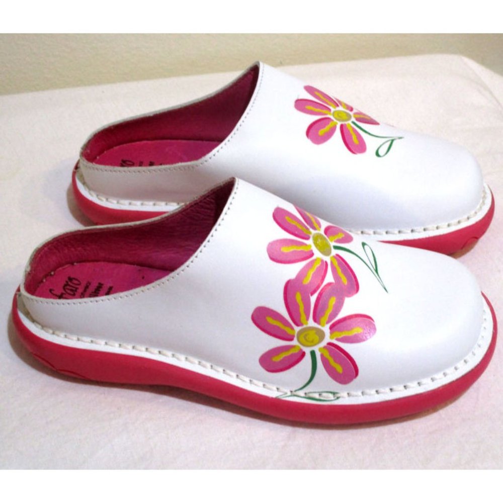 Faro Spain Boutique Real Leather $90 White Painted Artsy Girls Clogs Shoes sz 10